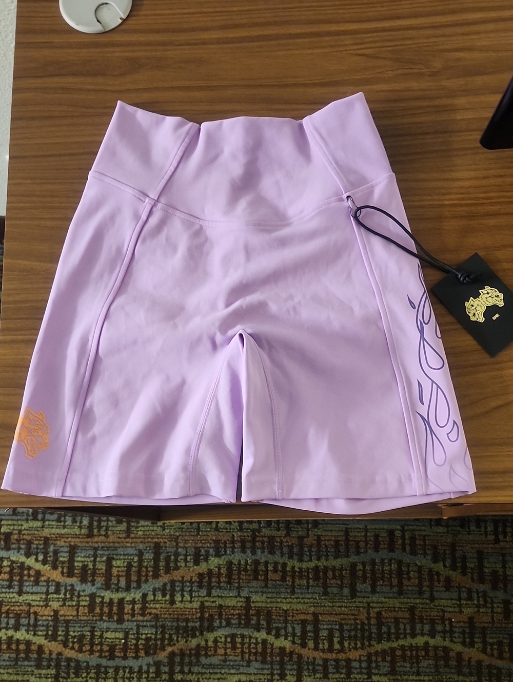 Orchid Plum On Fire Georgia Energy Shorts Athletic Shorts in Pink Small NWT